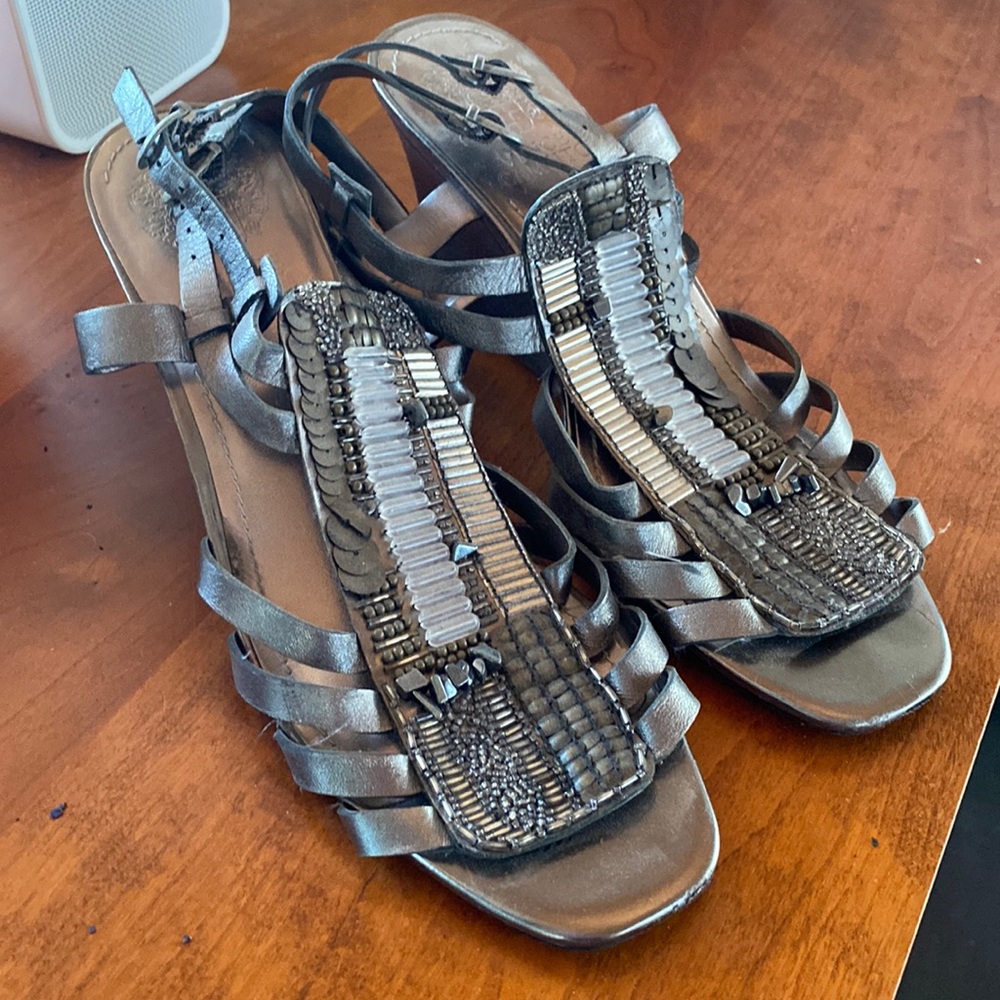 Vince Camuto silver beaded pump sandals double strap size 10